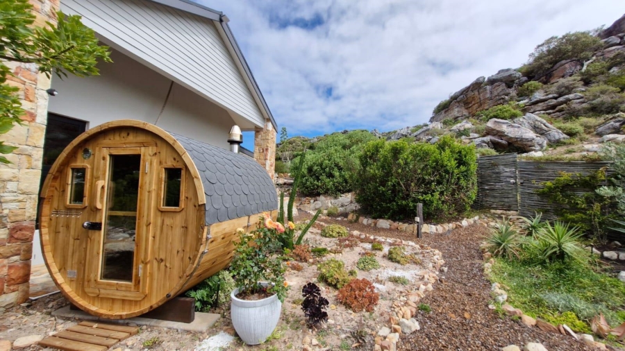 To Let 2 Bedroom Property for Rent in Noordhoek Western Cape